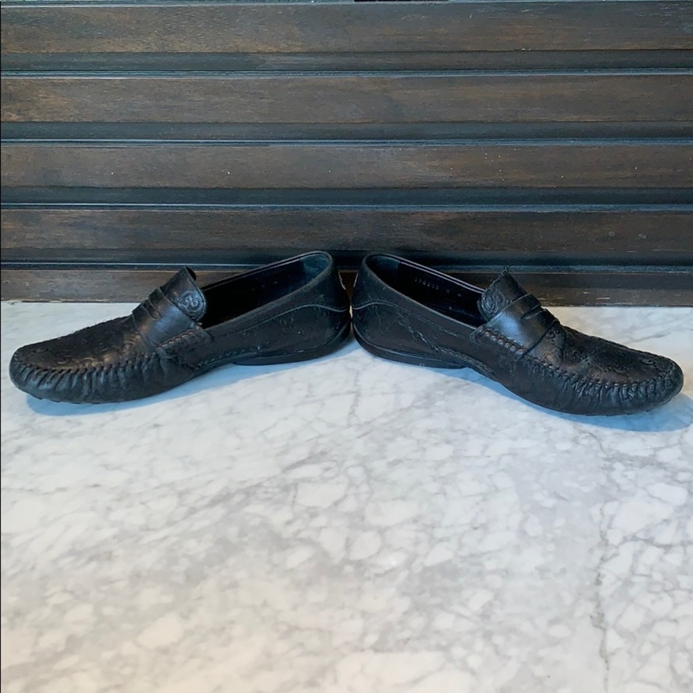 GUCCI Kanye Embossed GG Driving Shoe in black - Picture 6 of 7